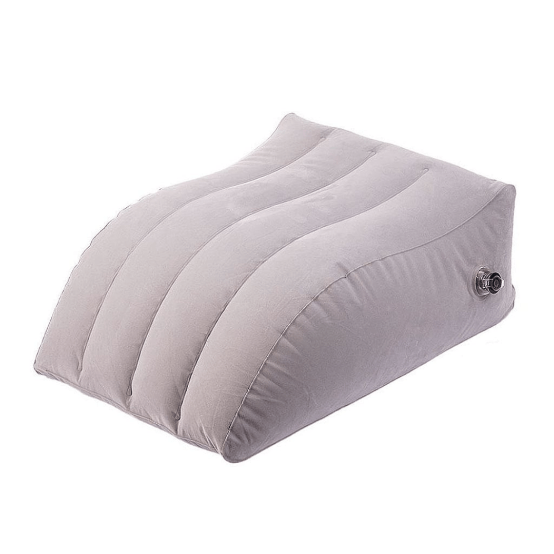 Apoio Inflável para Pés Aveludado – Conforto e Circulação em Viagens