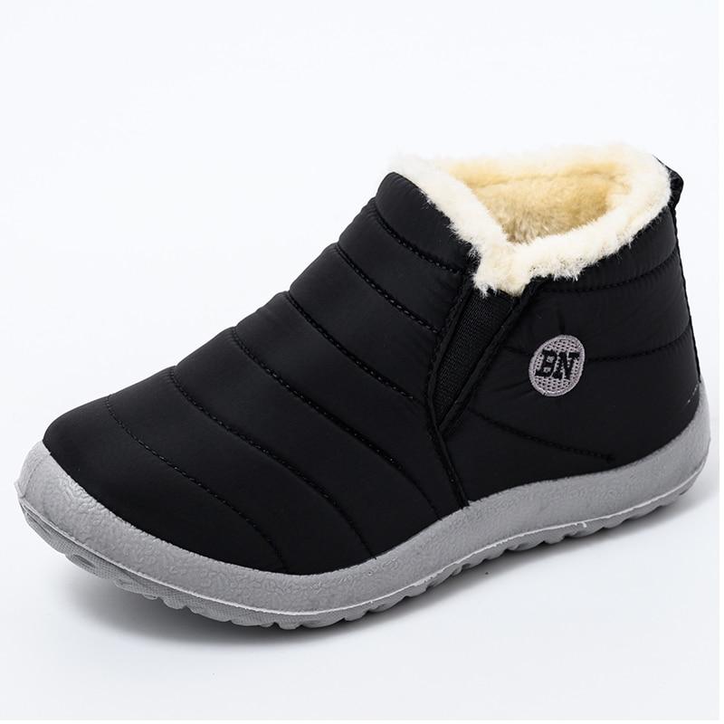 Bota Feminina superfície impermeável