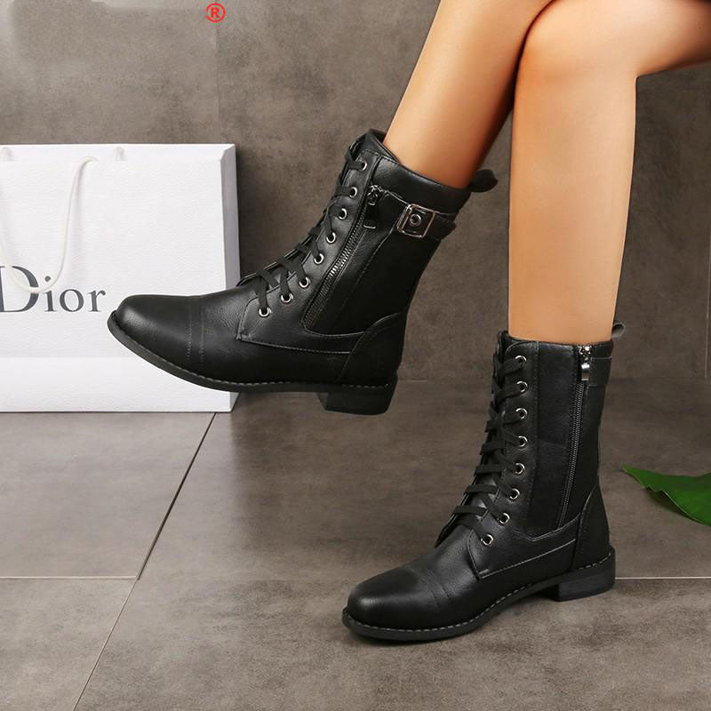 Botas feminina de Inverno cano curto