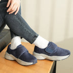 grey walking shoes-freya confortável