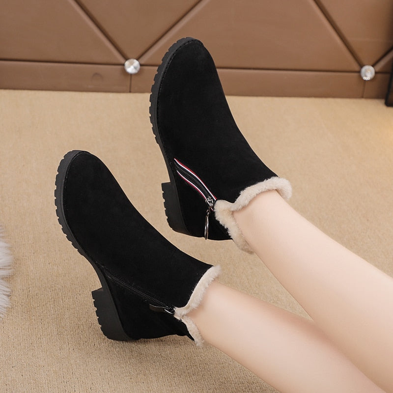 Bota Feminina Sintética com Zíper e Forrada em Lã - Conforto e Estilo para os Dias Frios