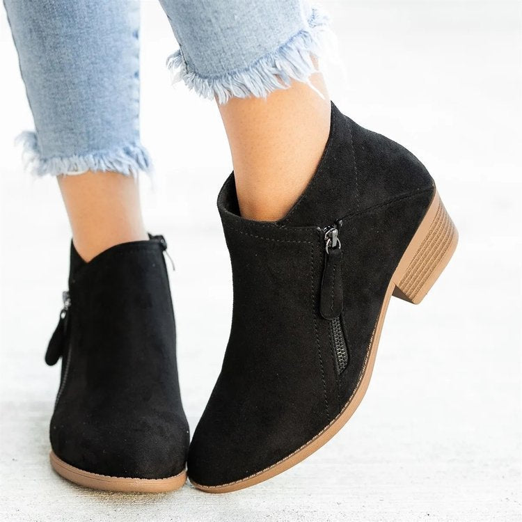 Bota Feminina Sintética - Estilo e Conforto Sustentáveis para o Seu Dia a Dia
