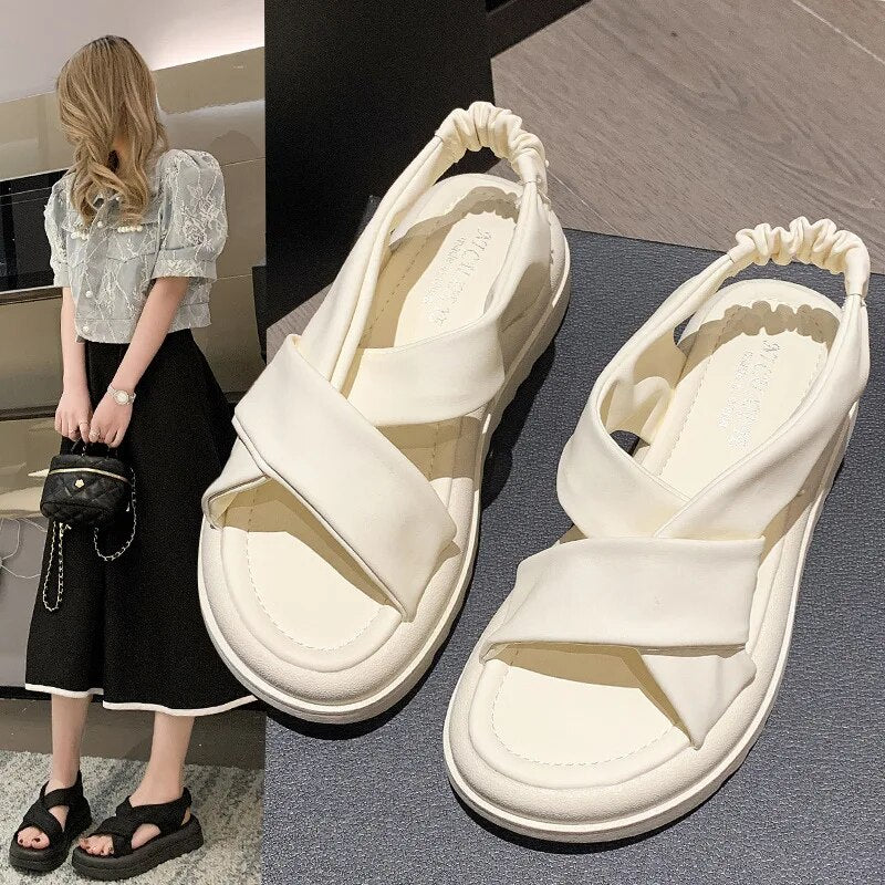 Sandália de Verão: Estilo e Conforto