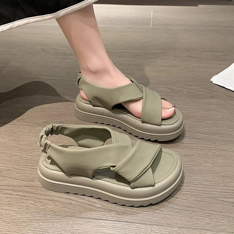 Sandália de Verão: Estilo e Conforto