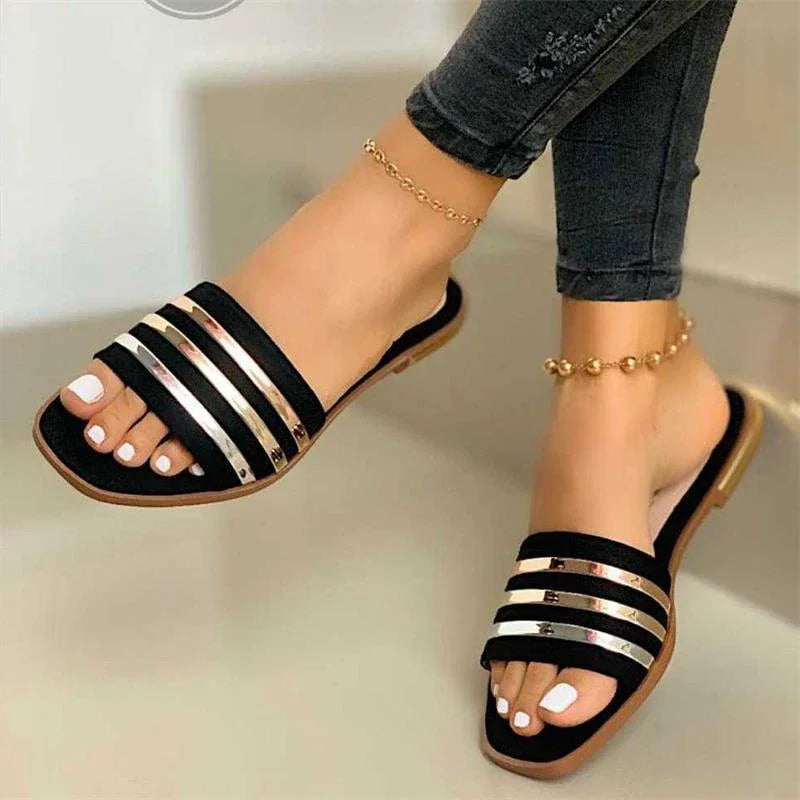 rasteira lady com detalhes dourados confortável