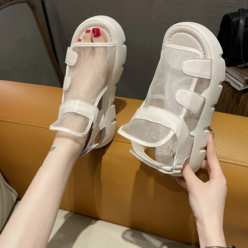 Sandália Estilosa e Confortável