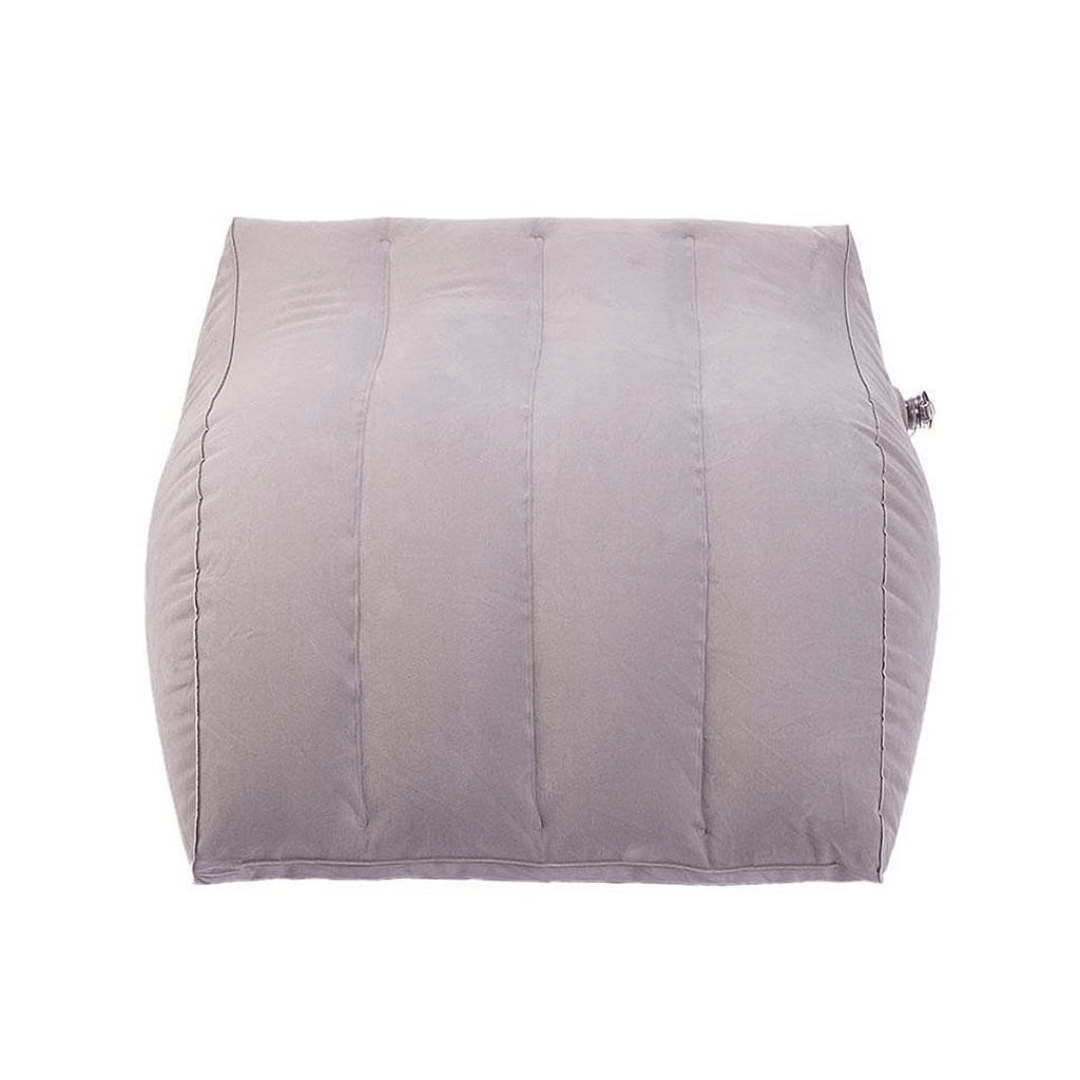 Apoio Inflável para Pés Aveludado – Conforto e Circulação em Viagens